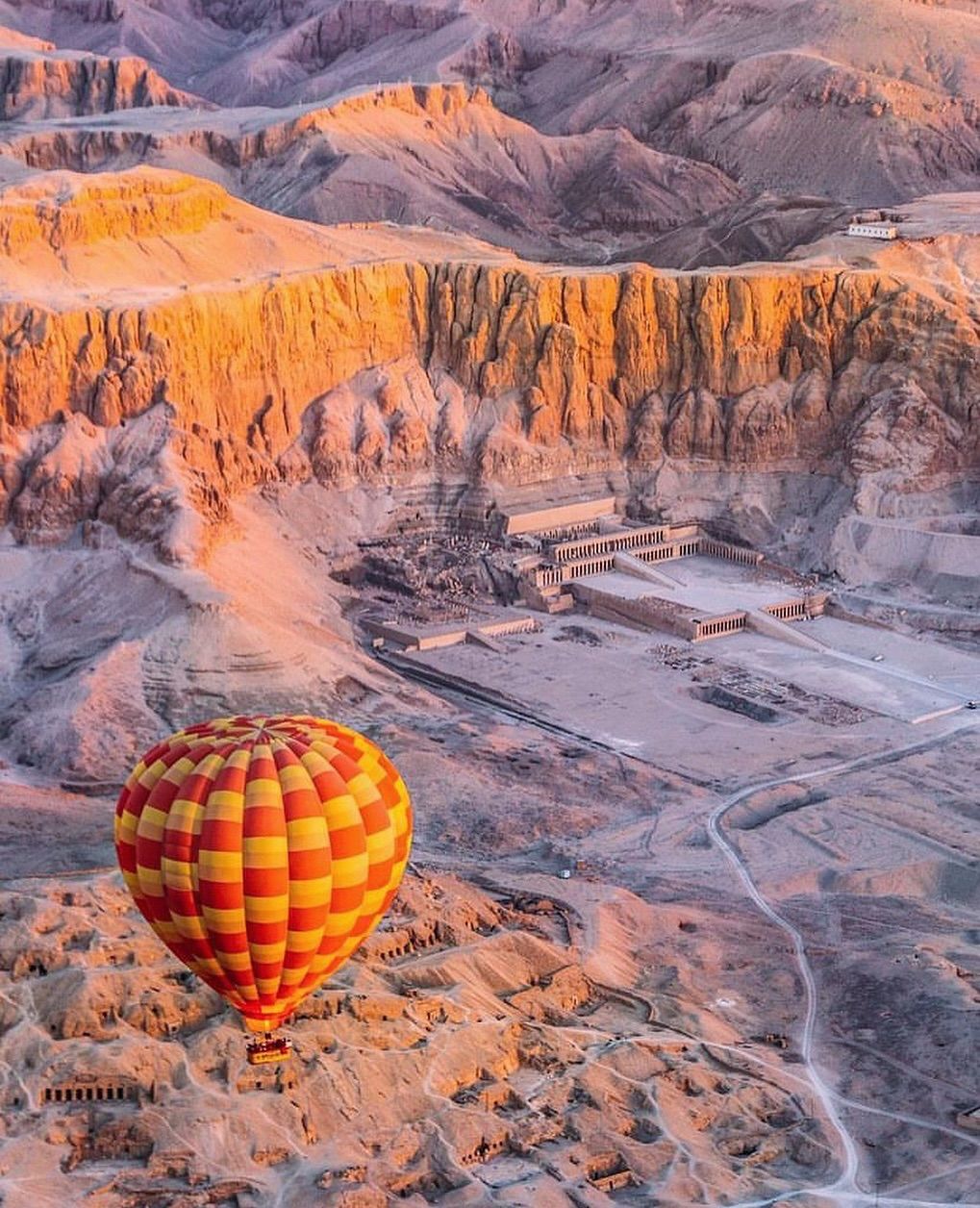 Hot Air Balloon in Luxor